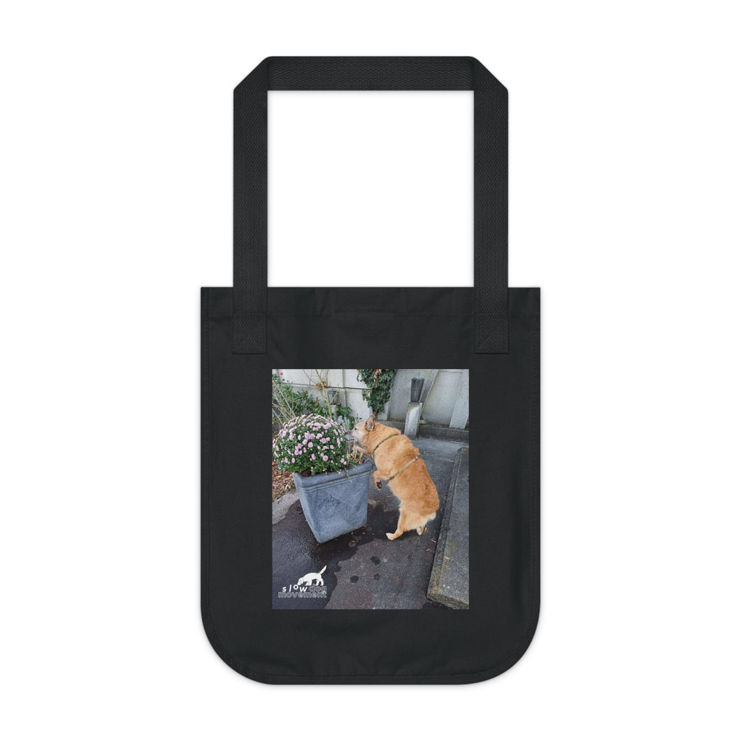 'SLOW wear' Organic Canvas Tote Bag feat. original art by member Silke Strasser