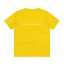 Lade das Bild in den Galerie-Viewer, &#39;SLOW wear&#39; fan SLOW DOG MOVEMENT© Film Poster Unisex T-shirt
